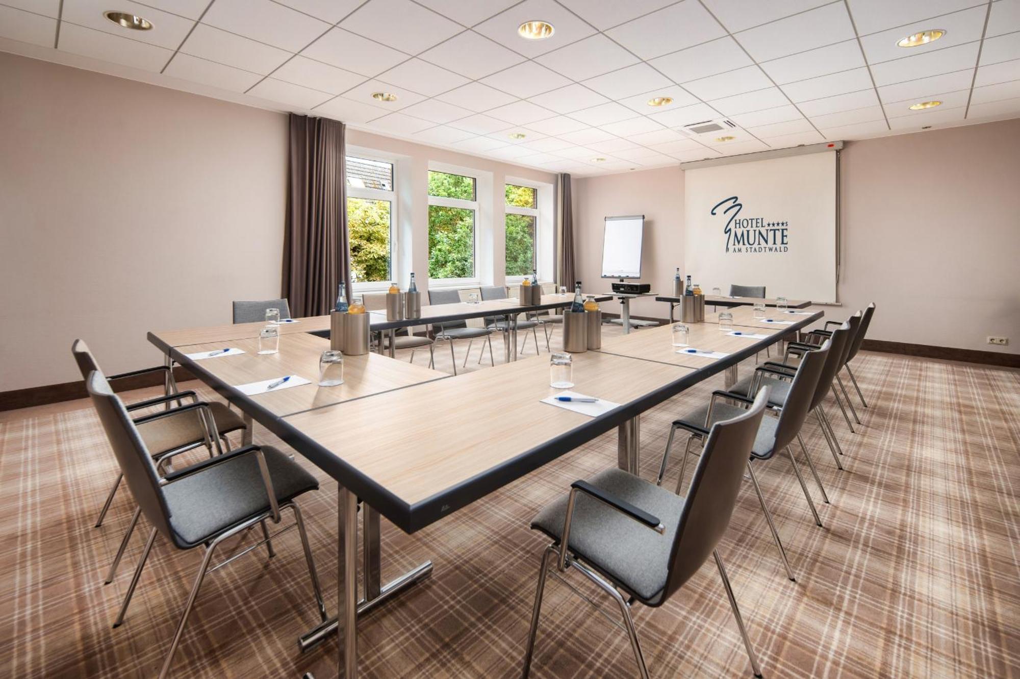Munte - Wellnesshotel Am Stadtwald Bremen Exteriör bild